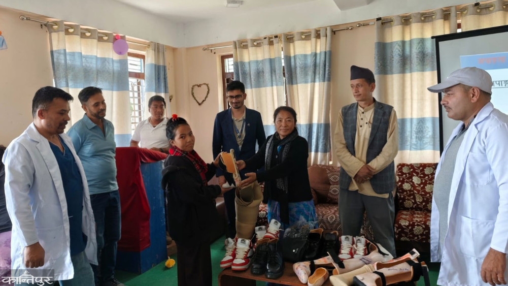 Distribution of artificial legs to the disabled in Khotehang and Jantedhunga