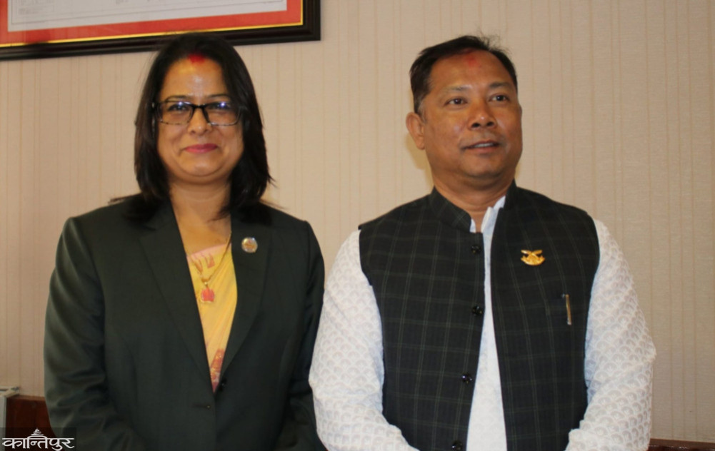Civil Immunity's decision to withdraw support from the Far West government