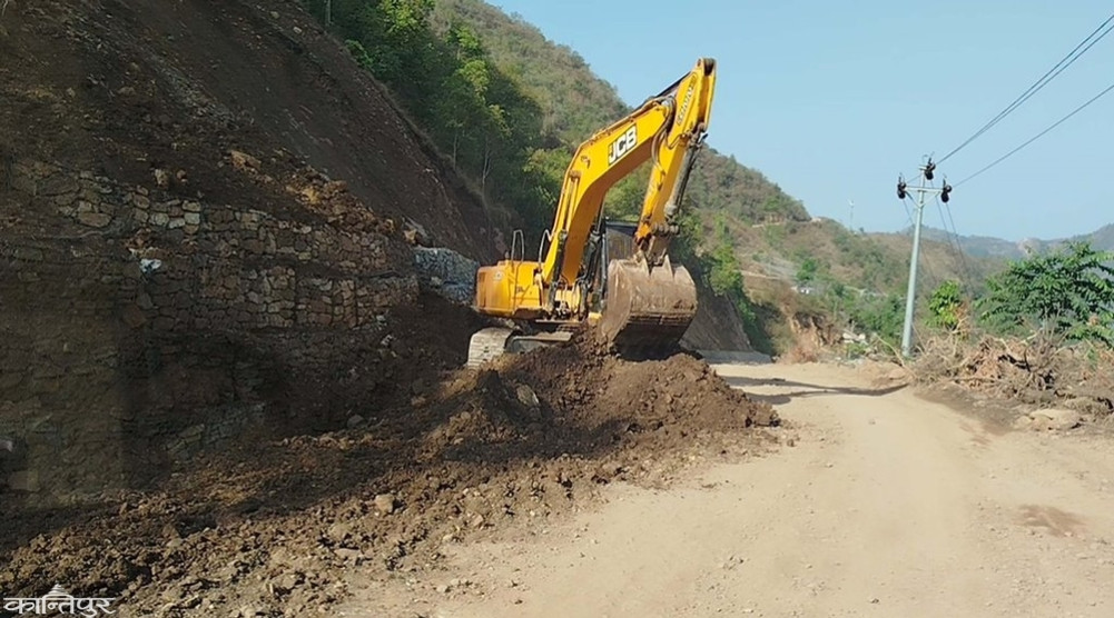 Rapti Highway closed for five hours daily for upgrading