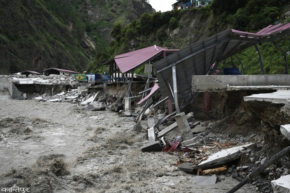 Timure unsettled by floods, landslides in dozens of places