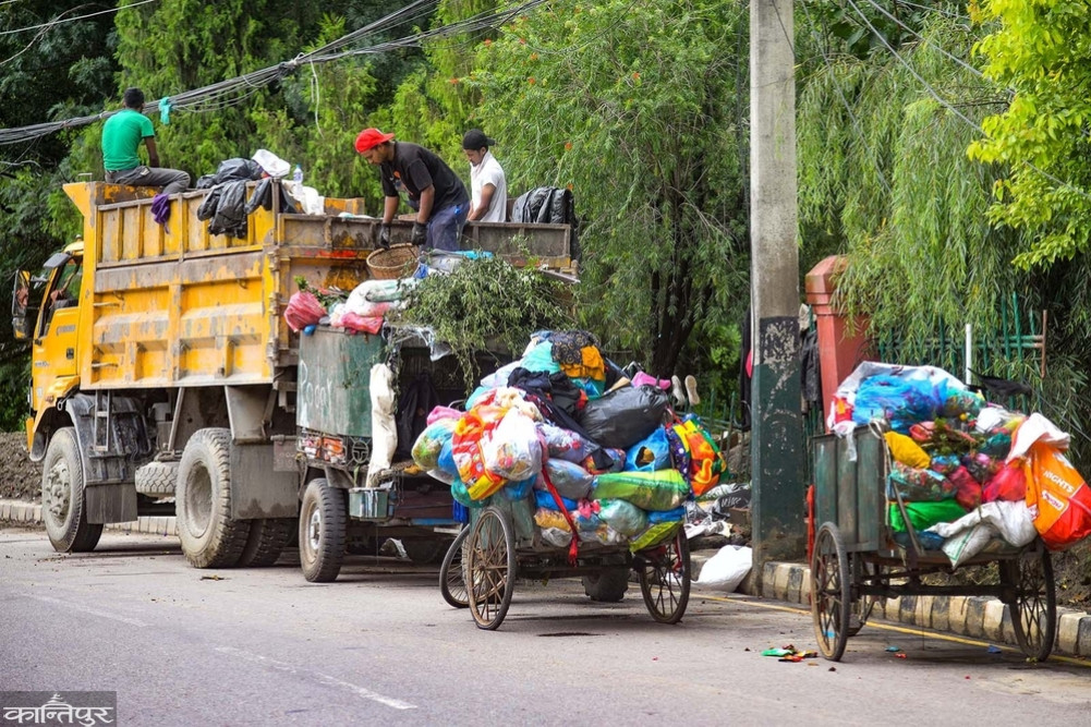 What is the metropolis doing now that has come to grips with the federal government regarding waste management?