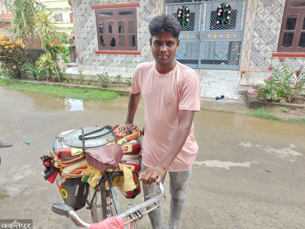 ”For 7 years, I have been visiting the villages of Rupandehi and Kapilvastu and selling pulses”