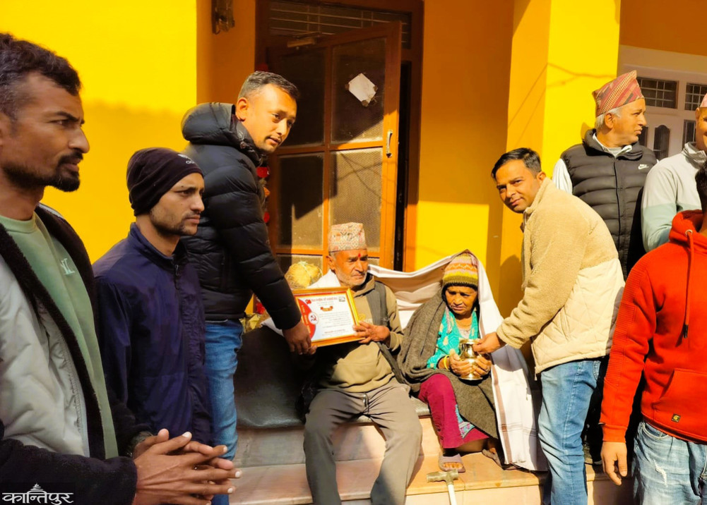Paying respects to the family of martyrs at home
