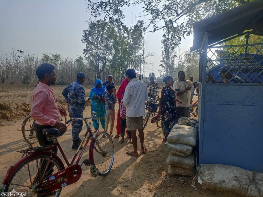 Strictness on the Nepal-India border, keeping a record of those who come and go