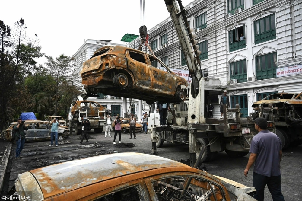 Government's request for assistance in reconstruction, no tax on the assistance amount