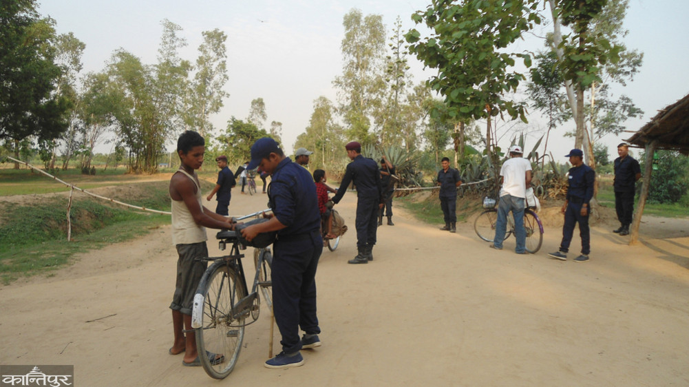 Bomb blast in Delhi, security tightened on Nepal-India border