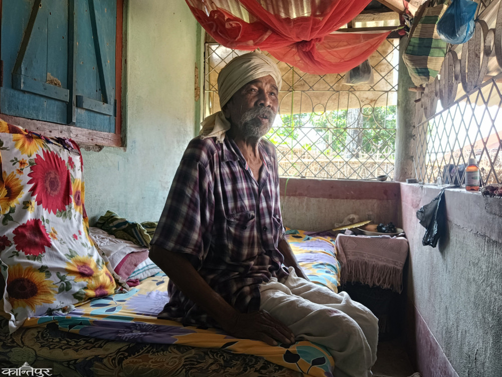72-year-old Dhinda Munda, a witness of a changing city