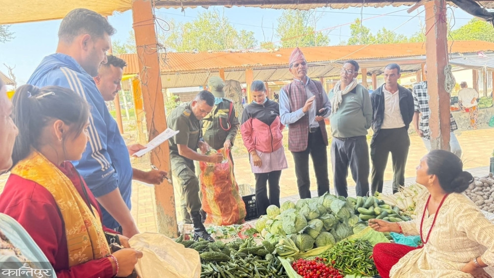 Cauliflower sold at Kawasoti market contains 99 percent pesticides