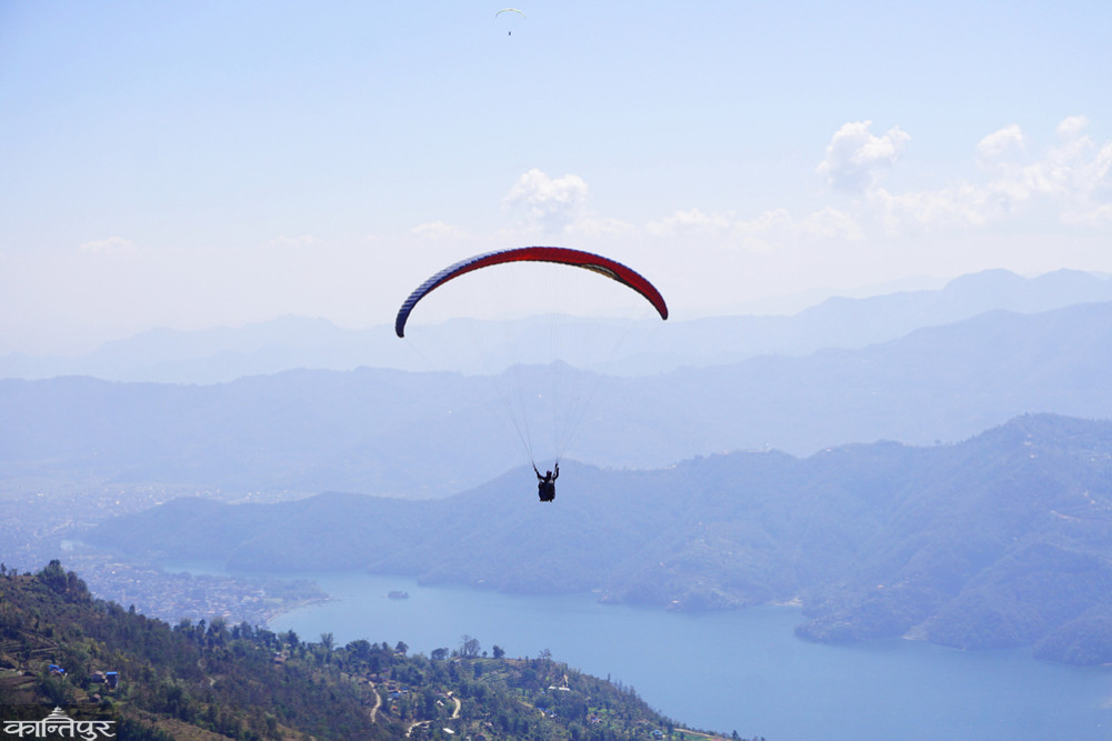 Now again paragliding over Phewatal