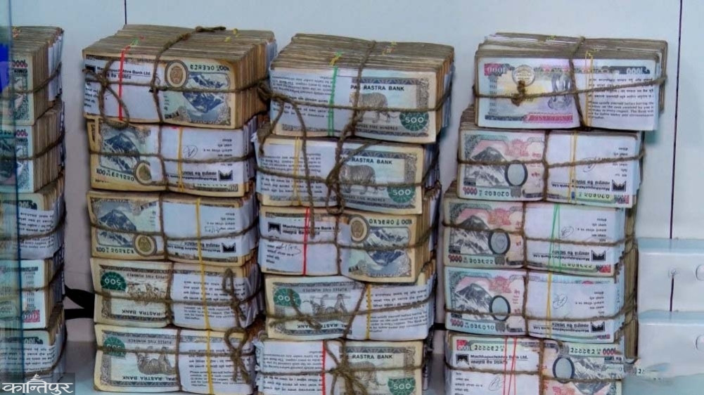 Profit of banks increased by 43 percent even though interest income decreased