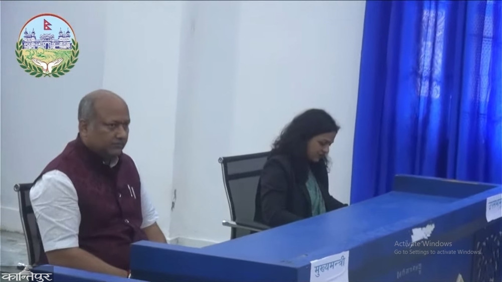 The Chief Minister alone in the ruling party's dash