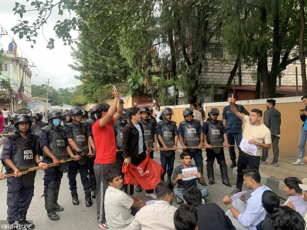 UNRWA protest in front of Indian Embassy against India-China trade agreement through Lipulekh Pass