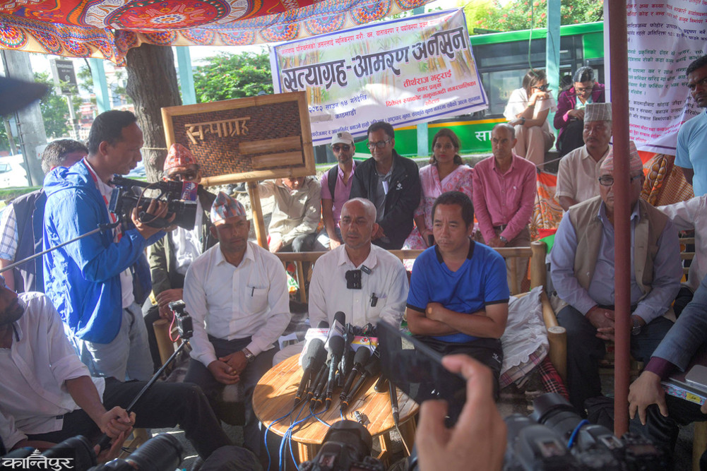 Minister Shrestha and Shahi's commitment to fulfill Mayor Bhattarai's demand