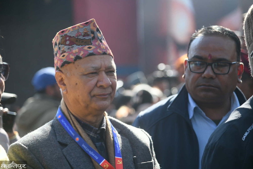 Oli did not keep him in the team, Raghuji won the vice-chairmanship by running as an independent candidate.