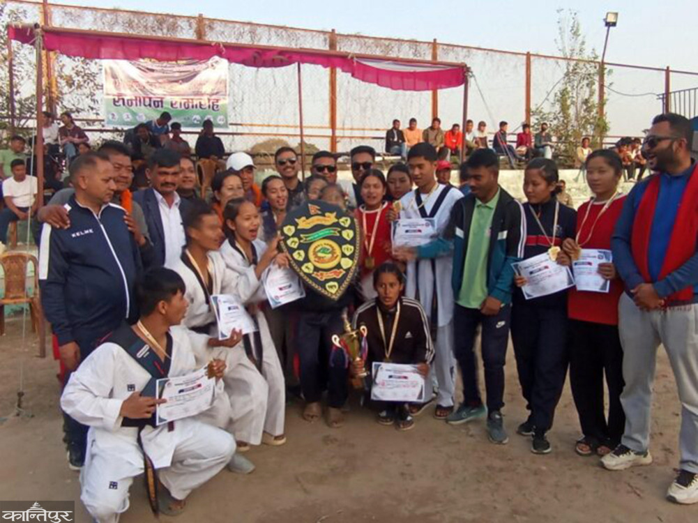 Presidential Running Shield title to Hetaunda Sub-Metropolitan City