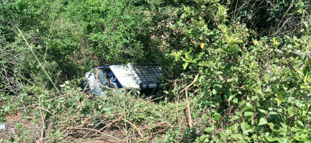 Micro bus accident in Tarakeshwar, Kathmandu, 8 injured