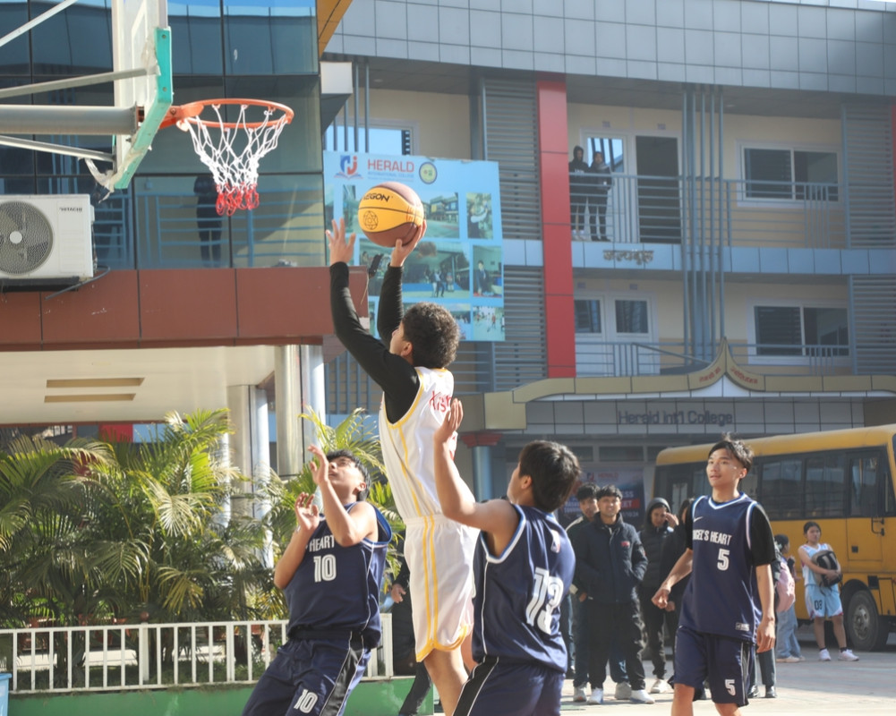 Herald and Manaslu win in basketball