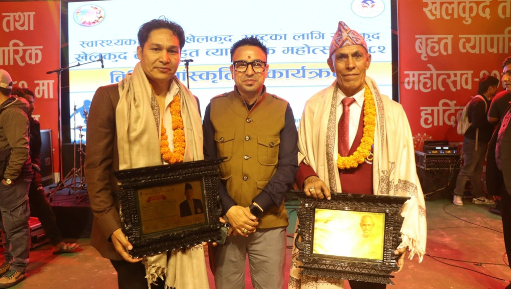Honoring old and new medal winners