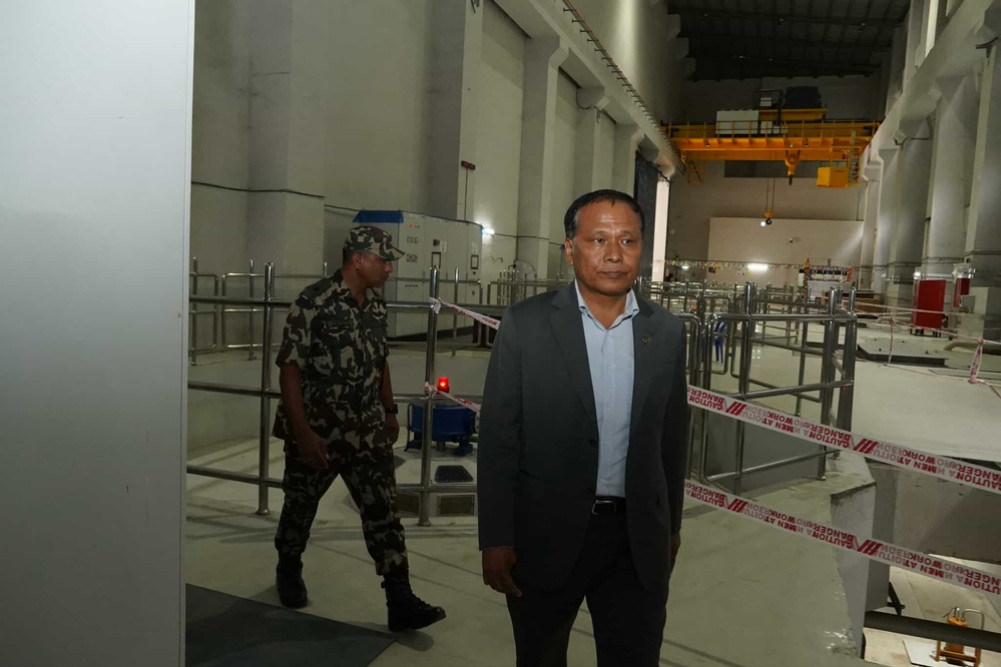 Minister Ghising visited Madhya Bhotekoshi hydropower project