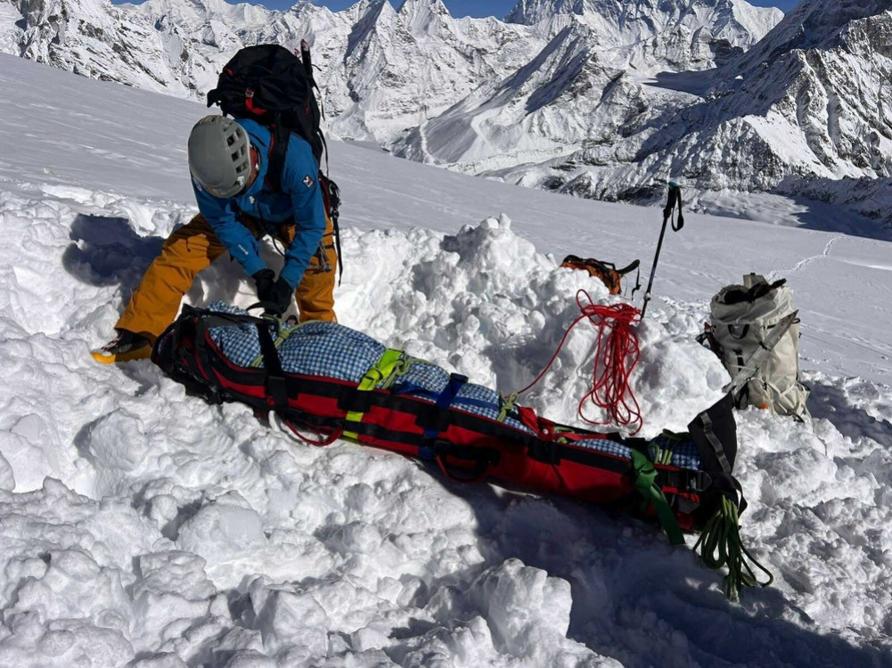 Dead body of Korean climber found in my pick, safe rescue of Nepalese guide