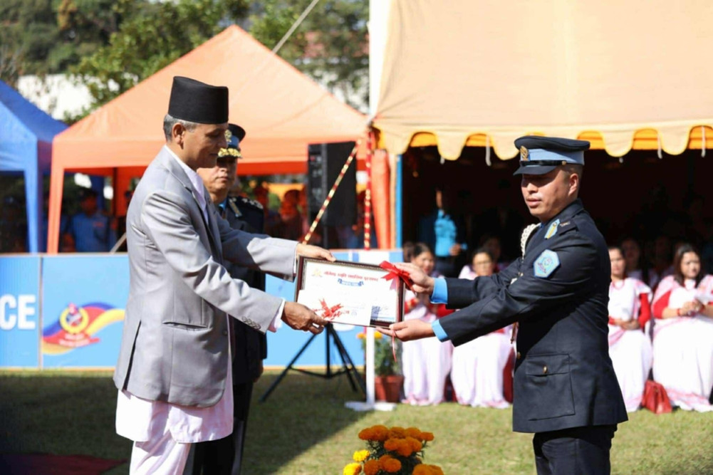 Inspector Rai receives 'Courage Award' for preventing prisoner escape during protest