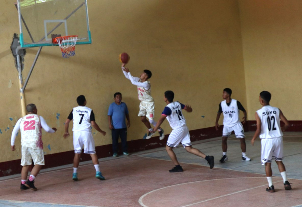 Both teams of Gyanodaya won in basketball