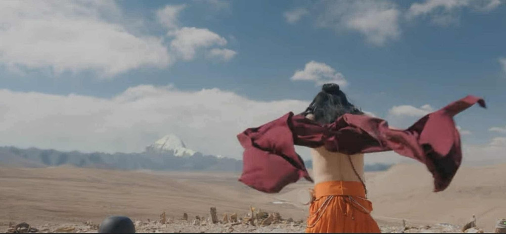 Bhajan filming at a height of 5100 meters