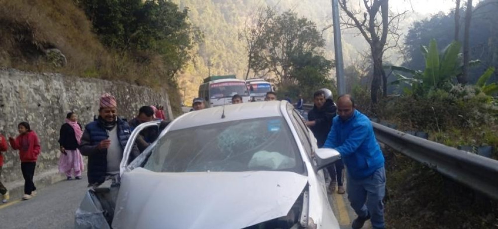 Three injured when a bus hit a car at Chatekhola in Sindhupalchok