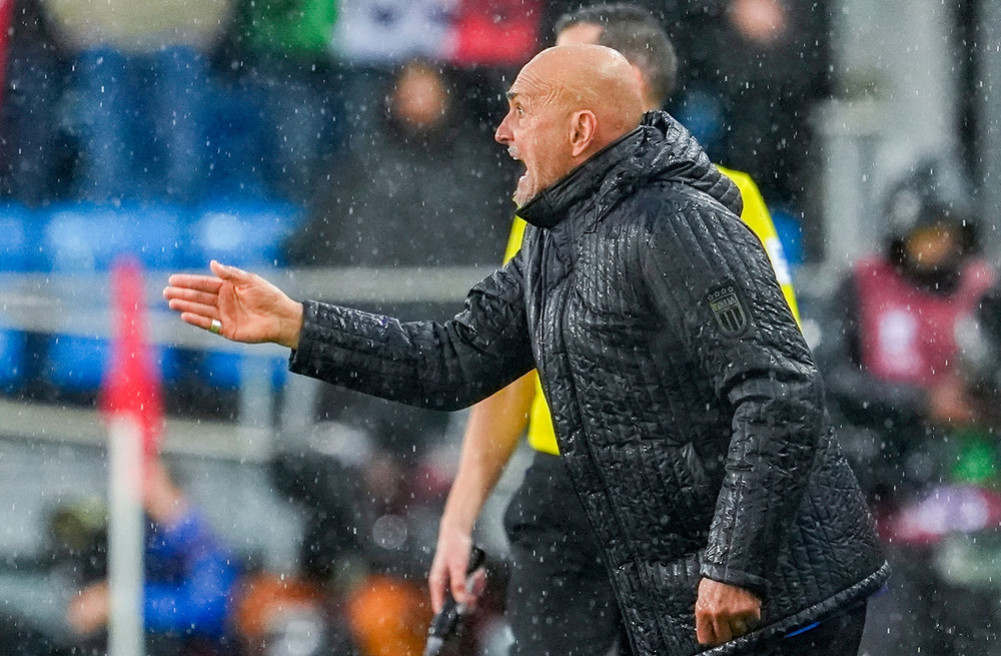 Italy coach leaving the team