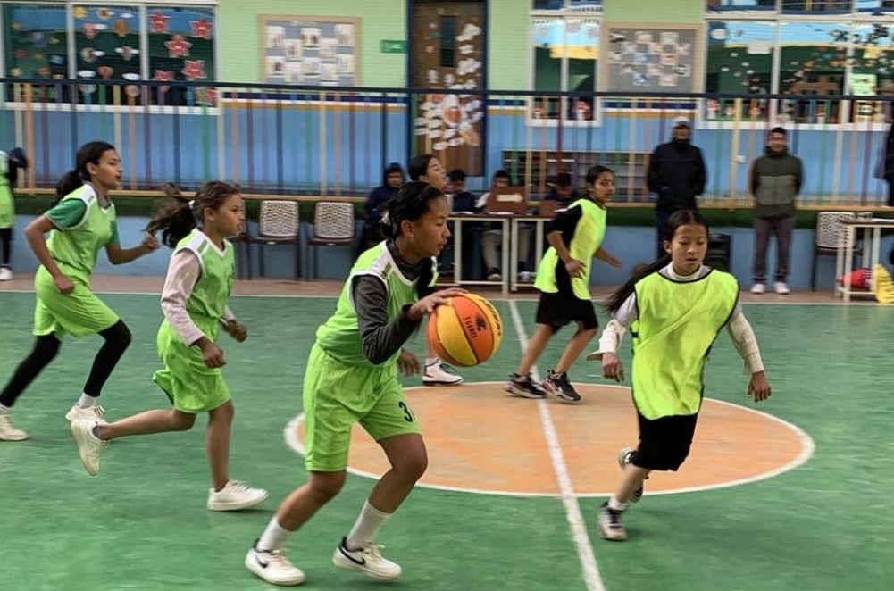 Success to Tejashwi and Satyasai in basketball