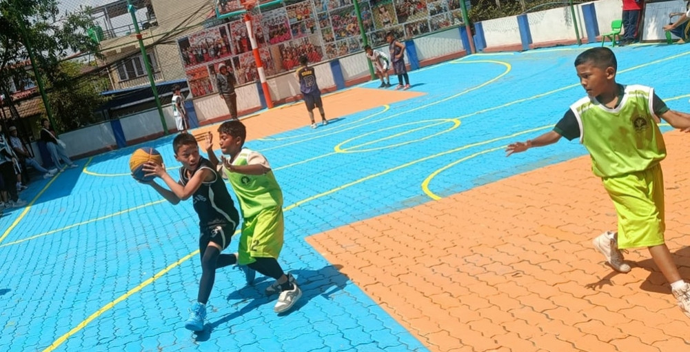 in the Valley Public basketball semifinals