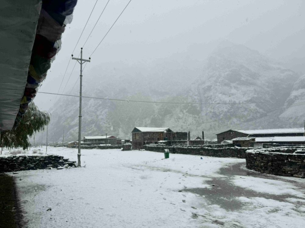4 stranded hikers rescued on Pangbari Peak, search underway for 2 Italians