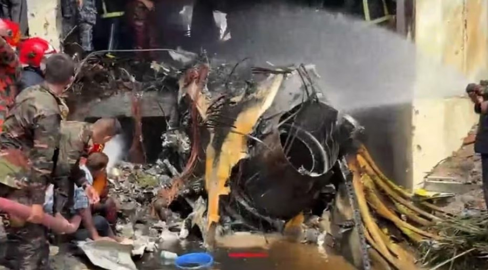A Bangladeshi army jet crashed in the campus