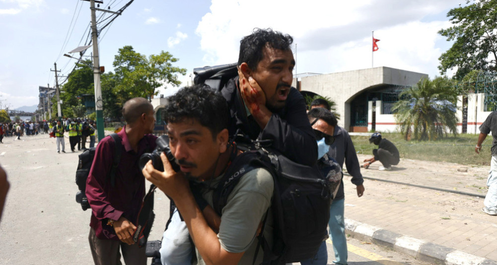 Media 2082: From the Bhadra 24 attack to the economic crisis