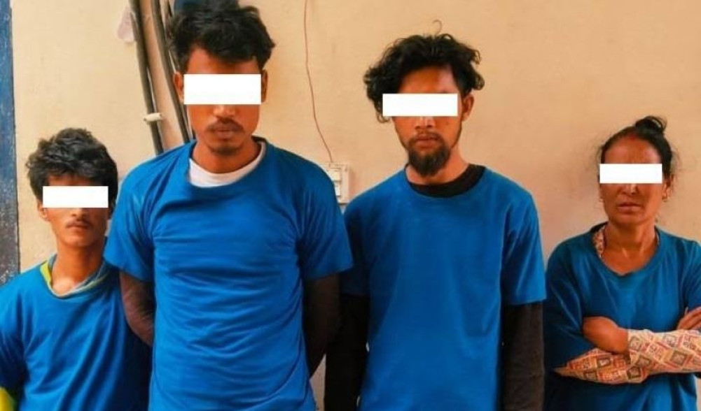 4 arrested with brown heroin and hashish