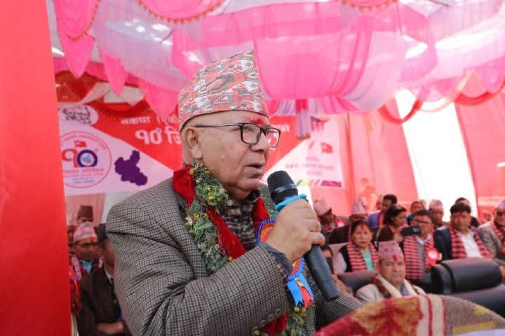 Nepal's challenge to the former king to open a party and compete if he wants to become the prime minister