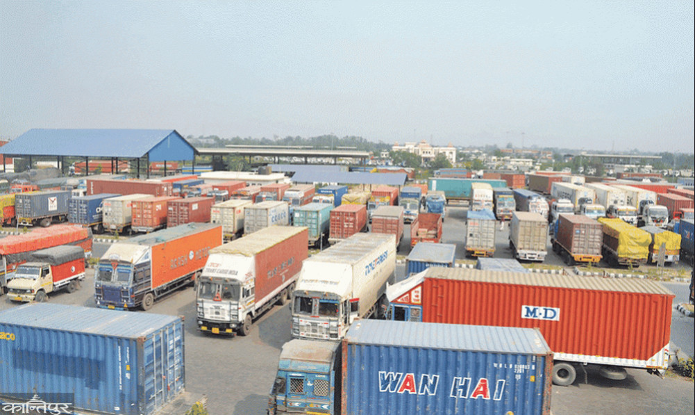 Although exports increased by 73 percent, the trade deficit remained the same, reaching 12.5 trillion