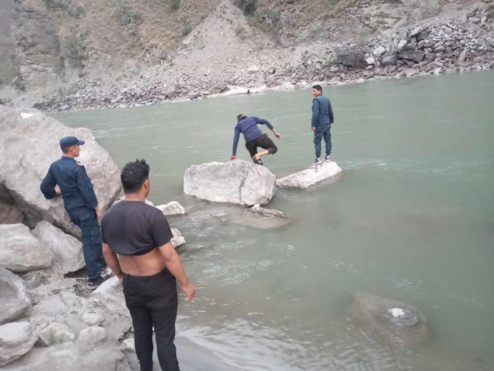 The missing teenager in the river has not yet been found