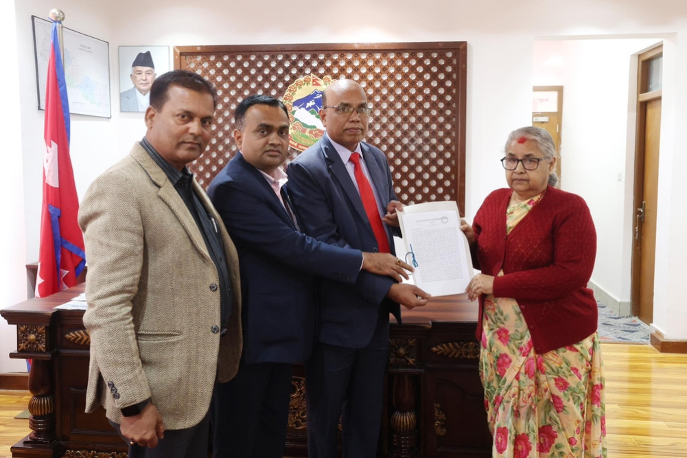 Public opinion memorandum to the Prime Minister: 12-point demands including declaration of full autonomy for the province