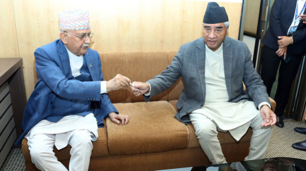 Oli's insistence on cabinet reorganization, Deuba's obstruction