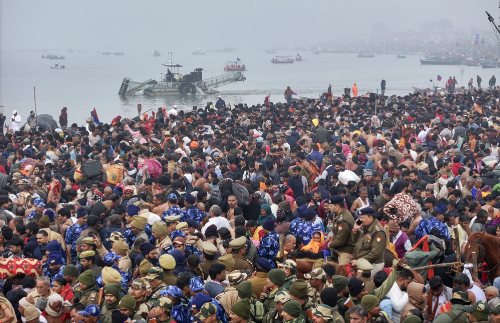 Kumbh Mela started, crores took bath in one day