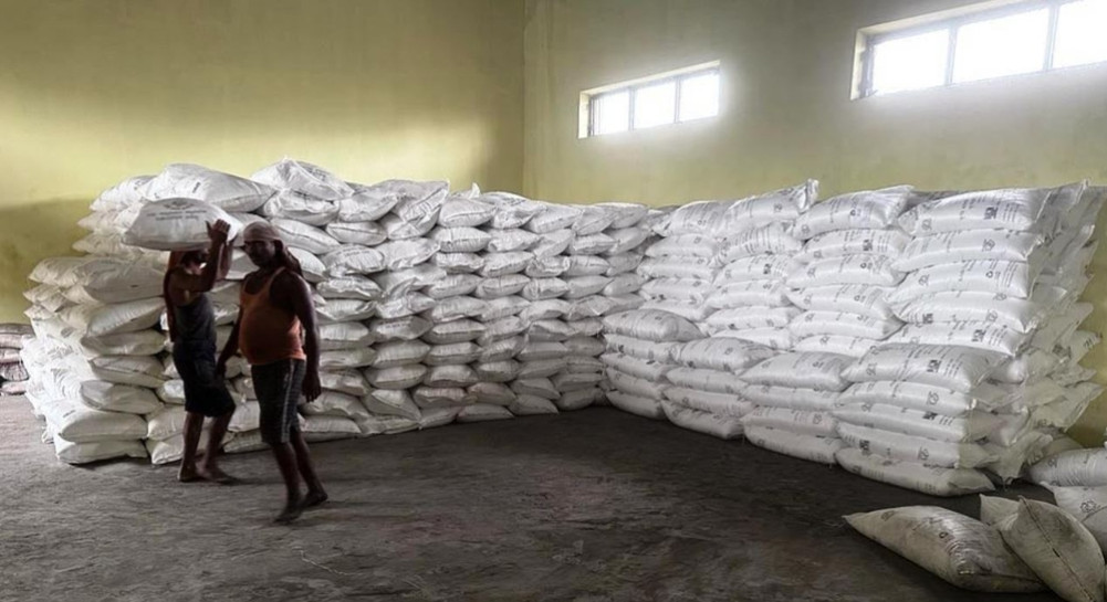 15,000 tons of DAP of agricultural material company was imported in one month