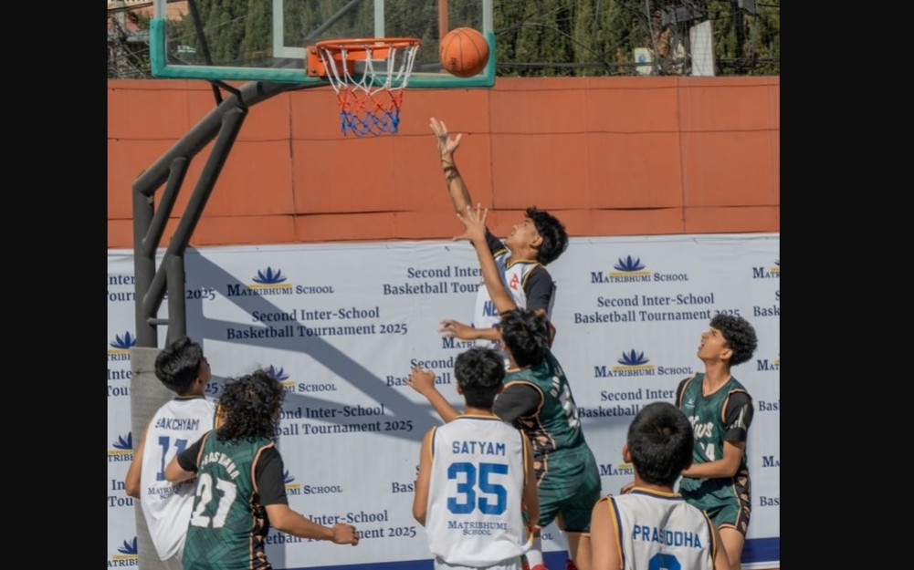 Hosts Matrubhumi in semifinals