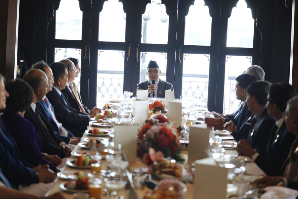 Meeting of Thai businessmen with Prime Minister Oli
