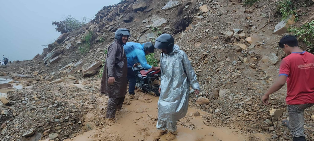 Landslide blocked Rapti highway