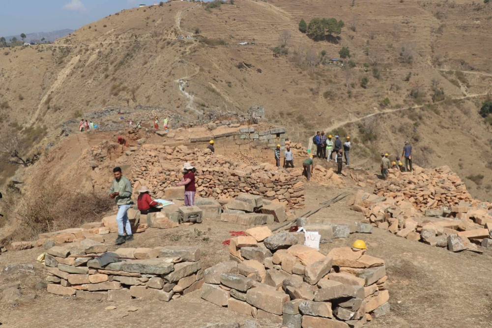 Distinctive artefacts and construction style found in excavations at Ajaymerukot