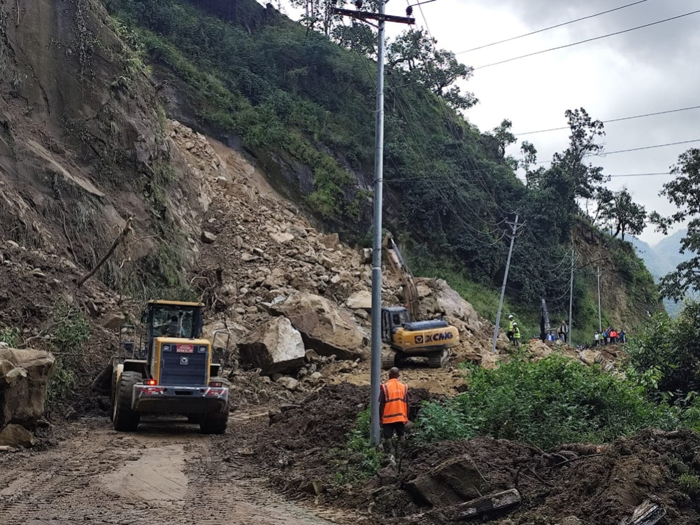 Landslide of Ghattepakha located at Kanti Lokpath is being removed