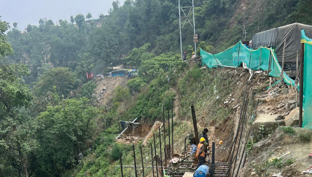 Piplamod section of Nagadhunga-Naubise road will be closed for 15 days in the afternoon from today