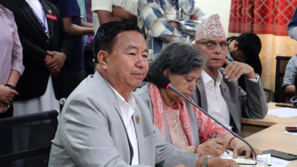 The UML MP said: It is not suitable to sit in the chairman's chair now