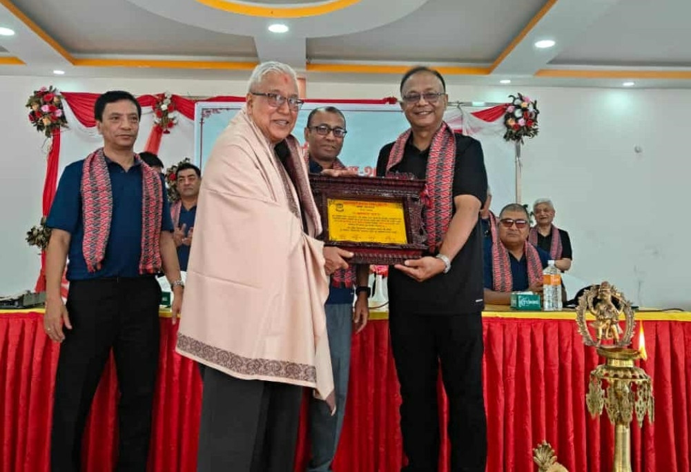 Honors of RCT to three senior members